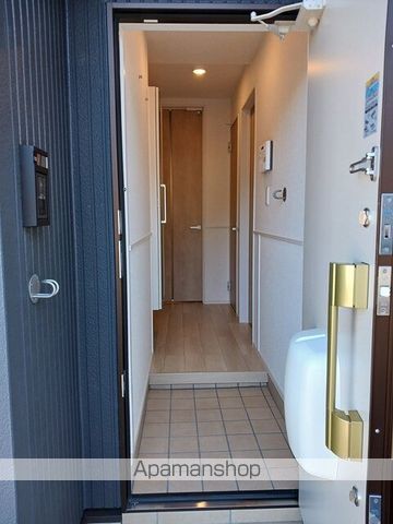 ＪＲ内房線 木更津駅 バス乗車時間：20分 最寄りバス停で下車 徒歩7分 2階建 築2年の玄関写真
