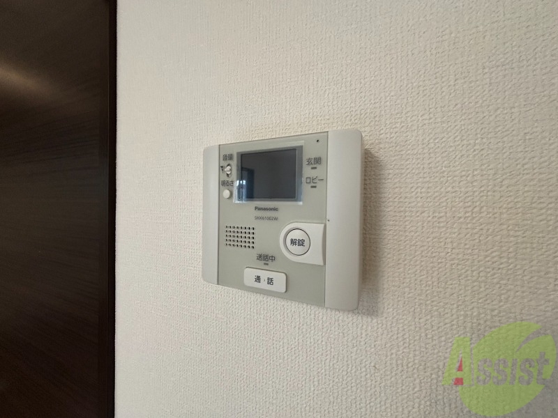 セキュリティ　ＴＶモニター付インターホンです。来客者の顔が見えるので安心！