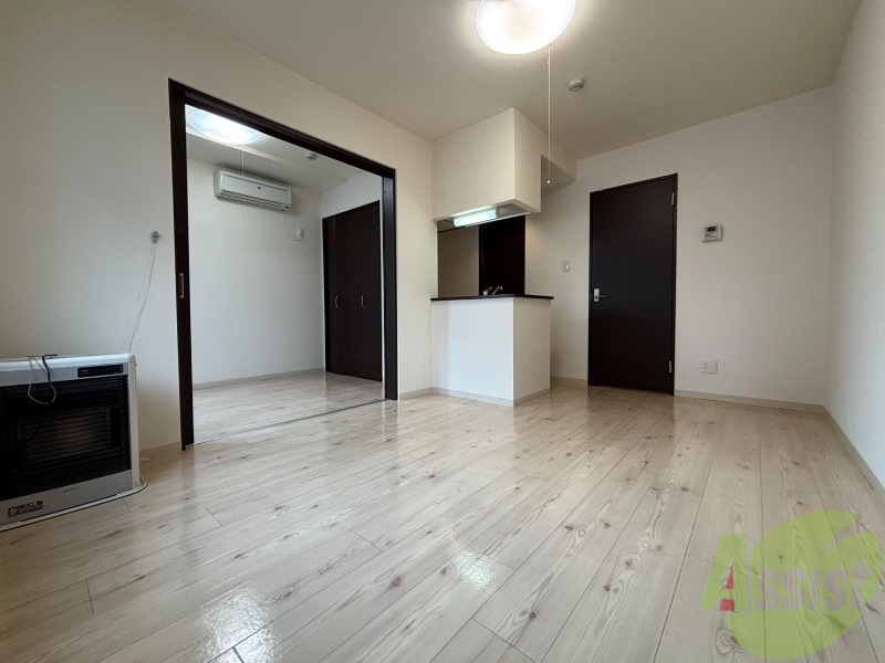 居室・リビング　広くてキレイなお部屋が広がっていて、充実した生活が送れそう。