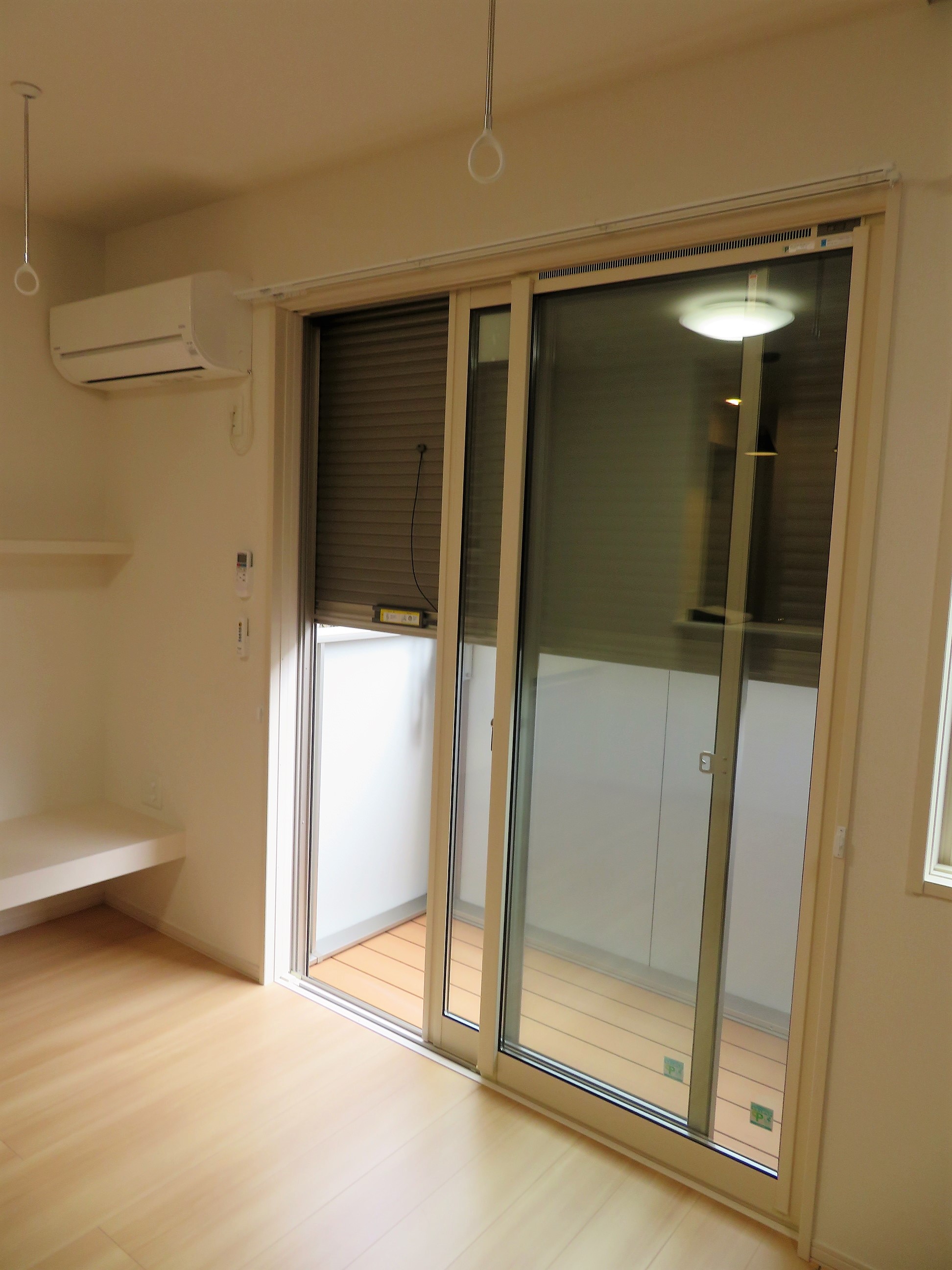 その他設備　1階のお部屋でもシャッター付きで安心です。