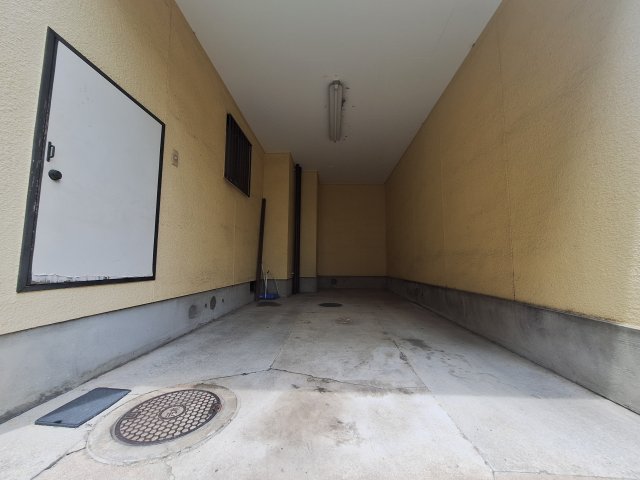 駐車場　インナーガレージ