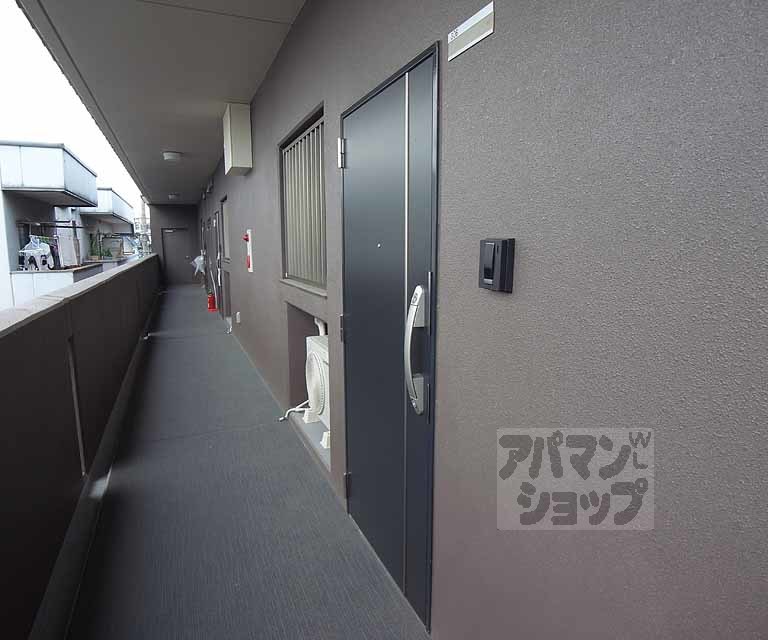 その他設備　玄関ドア。