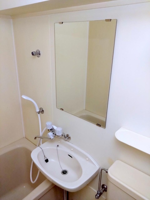 洗面設備　同仕様