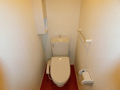 トイレ　清潔感のあるトイレです