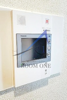 セキュリティ　モニター付きインターホンです。