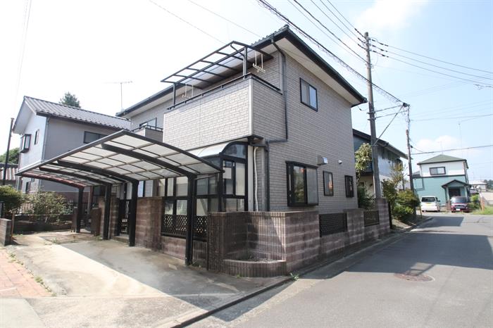 建物外観　4SLDKの戸建て