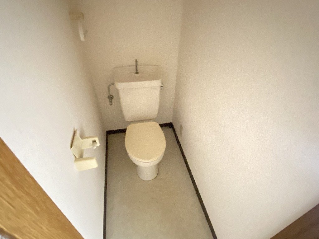 その他部屋・スペース　トイレ内コンセントあり