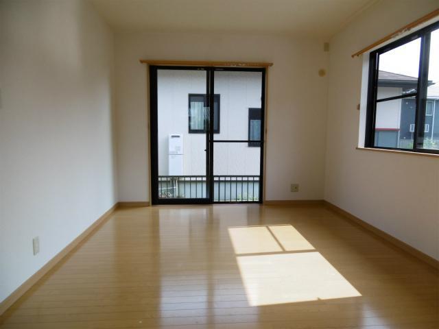 居室・リビング　写真はすべて同タイプの部屋のものです