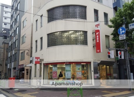 郵便局　中央新富二郵便局（郵便局）まで72m