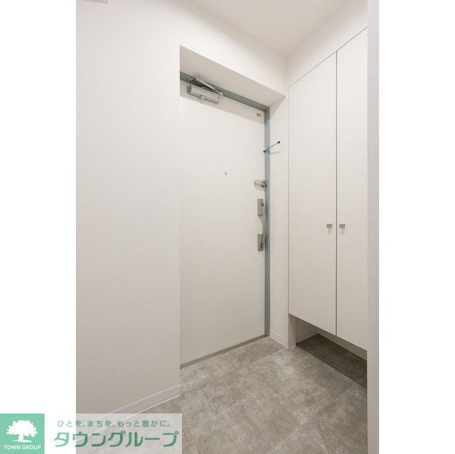 玄関　お部屋探しは株式会社　タウンハウジング　までお気軽にお問合…