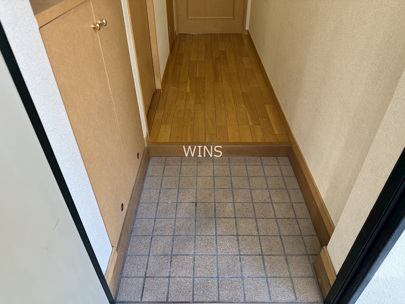 玄関　別部屋参考写真です