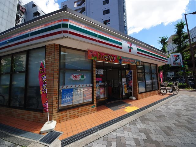 コンビニ　セブンイレブン東三国御堂筋店（コンビニ）まで256m