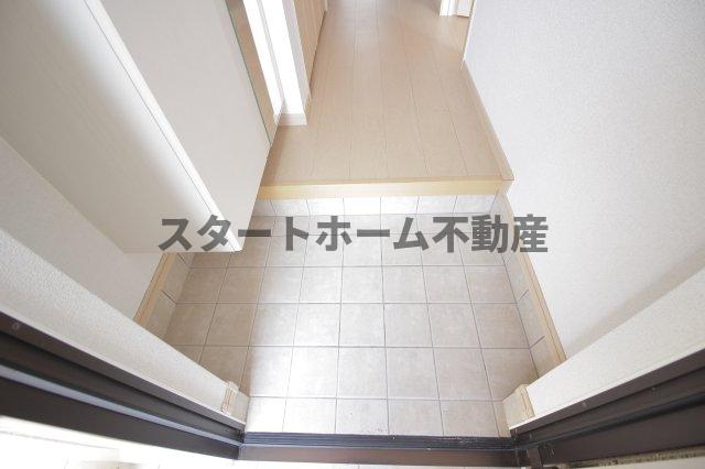 玄関　落ち着いた玄関です