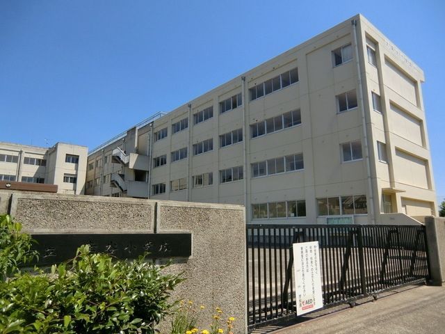 小学校　幸谷小学校（小学校）まで530m