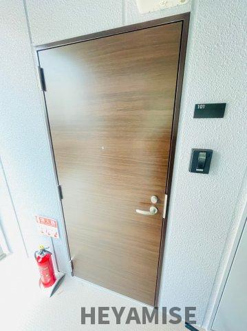 玄関　※同物件同室タイプの写真でございます※現況を優先します※
