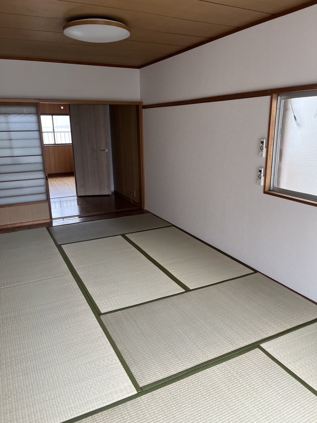 寝屋川市上神田2丁目 戸建の内装写真