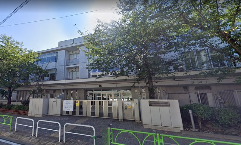 小学校　世田谷区立駒沢小学校（駒沢大学）（小学校）まで1060m
