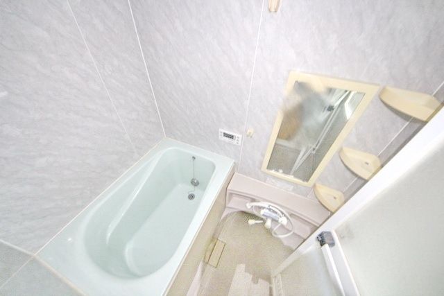 バス・シャワールーム　同タイプ別部屋写真