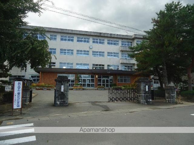その他　福島市立杉妻小学校（その他）まで407m