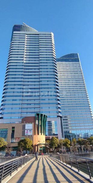 ショッピングセンター　晴海トリトン（ショッピングセンター）まで930m
