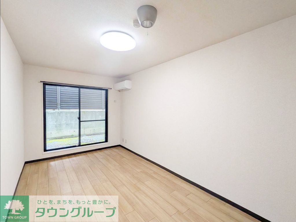 藤沢朝日町ダイカンプラザの居間写真