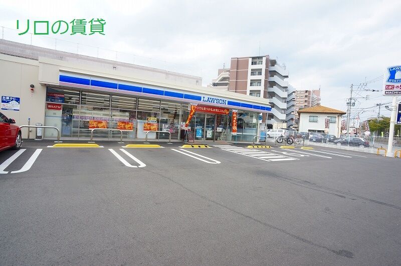 コンビニ　ローソン春日桜ヶ丘六丁目店（コンビニ）まで888m