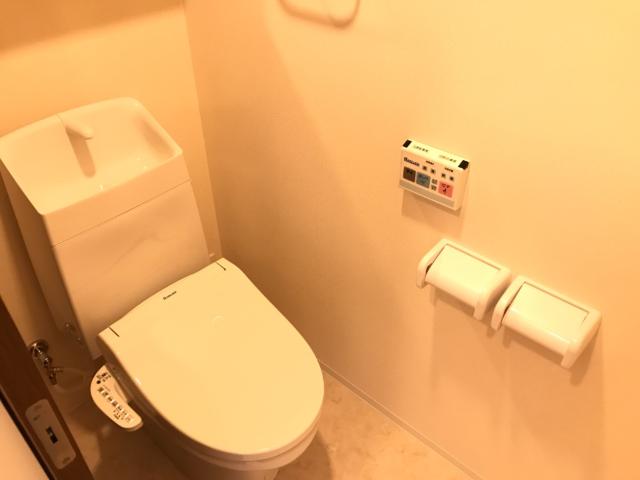 トイレ　シャワー付トイレ