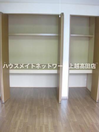 収納　クローゼット