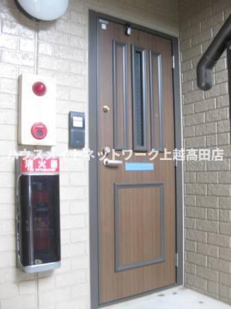 玄関　玄関ドア
