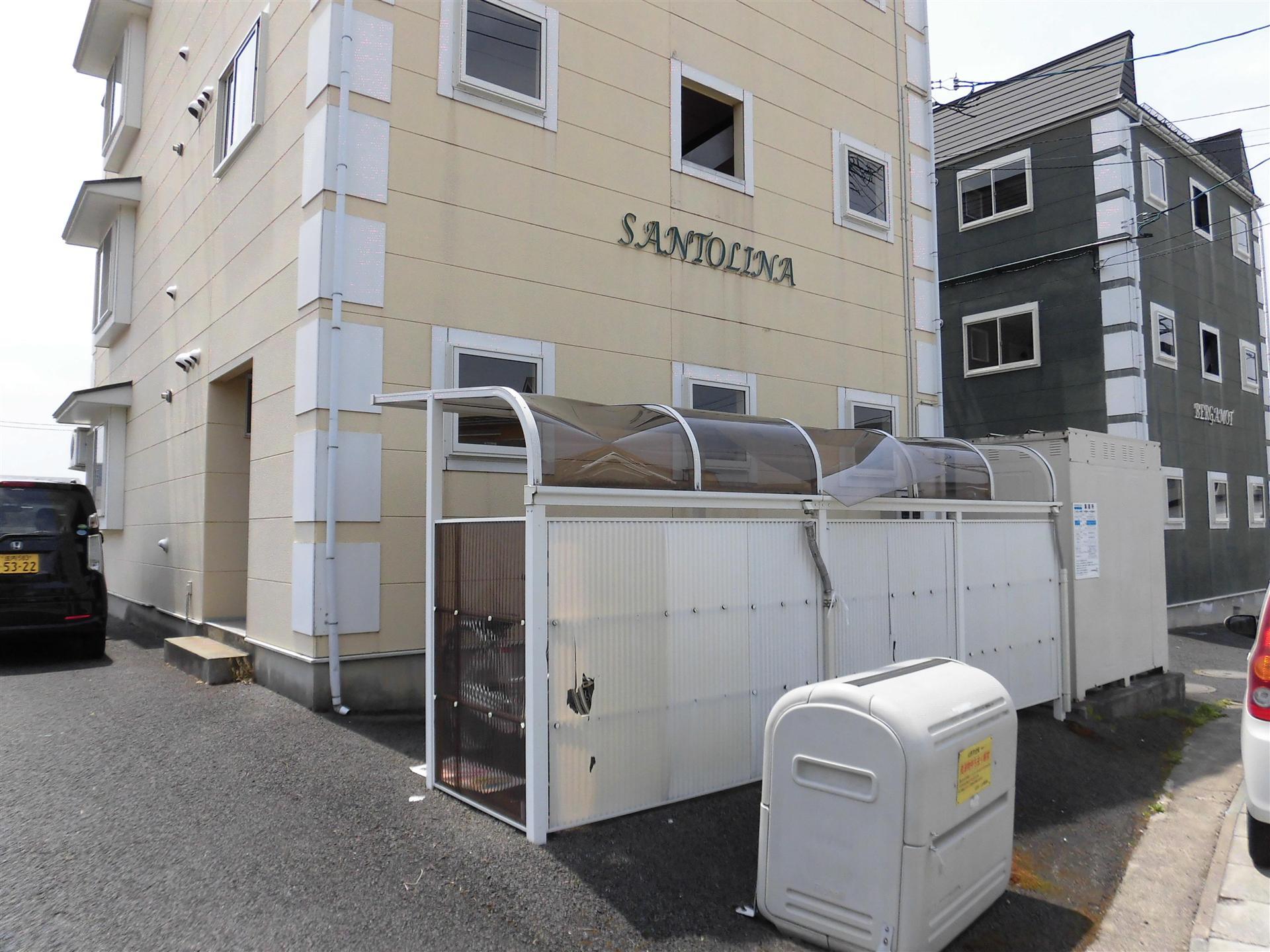 庭　敷地内ごみ置場・駐輪場