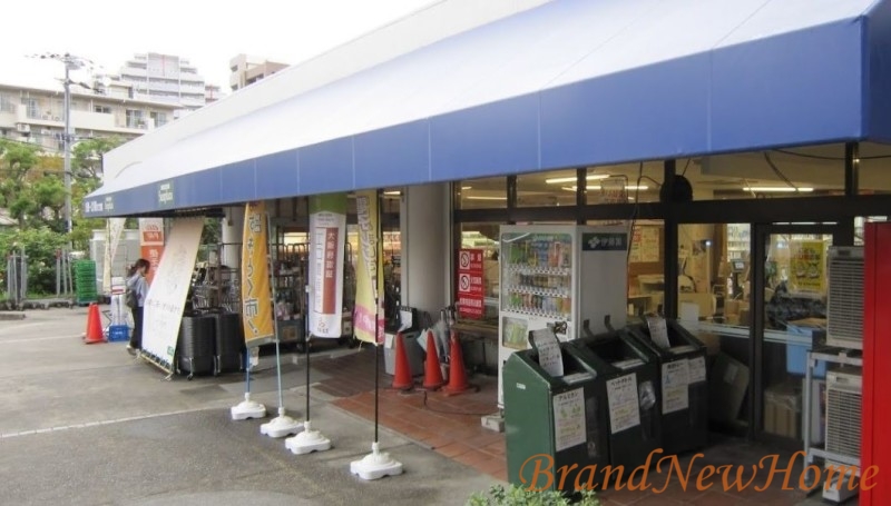 スーパー　サンプラザ金岡店（スーパー）まで660m