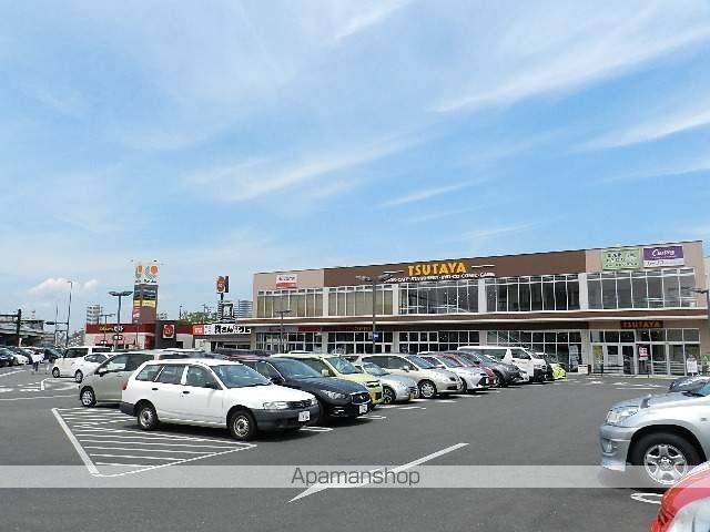 レンタルビデオ　ＴＳＵＴＡＹＡ朝日ヶ丘店（レンタルビデオ）まで883m