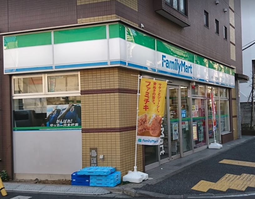コンビニ　ファミリーマート高円寺北三丁目店（コンビニ）まで115m