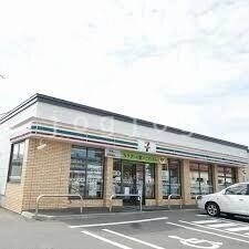 コンビニ　セブンイレブン札幌川下2条店（コンビニ）まで293m