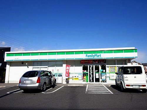 コンビニ　ファミリーマート　宇都宮簗瀬町店（コンビニ）まで145m