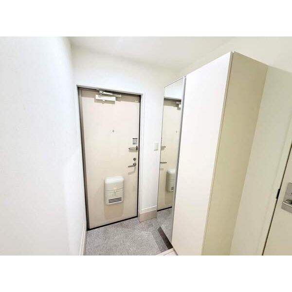 玄関　※同シリーズ物件モデルルームの写真です