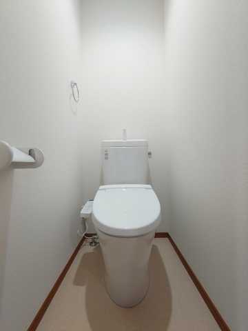 トイレ　※参考写真・他部屋の写真となります。