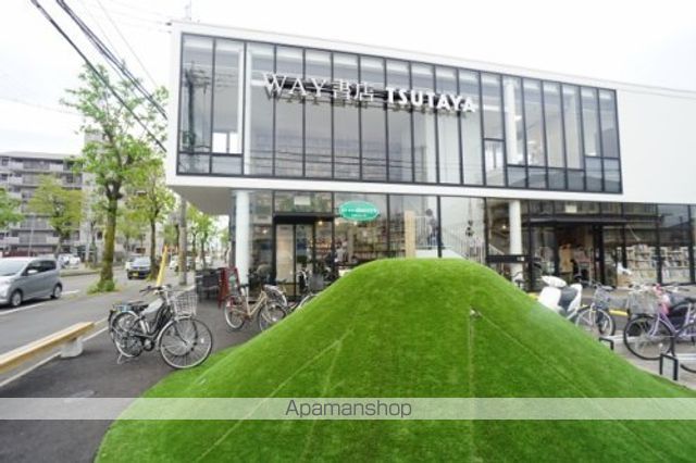 レンタルビデオ　ＷＡＹ書店ＴＳＵＴＡＹＡ天理店（レンタルビデオ）まで455m