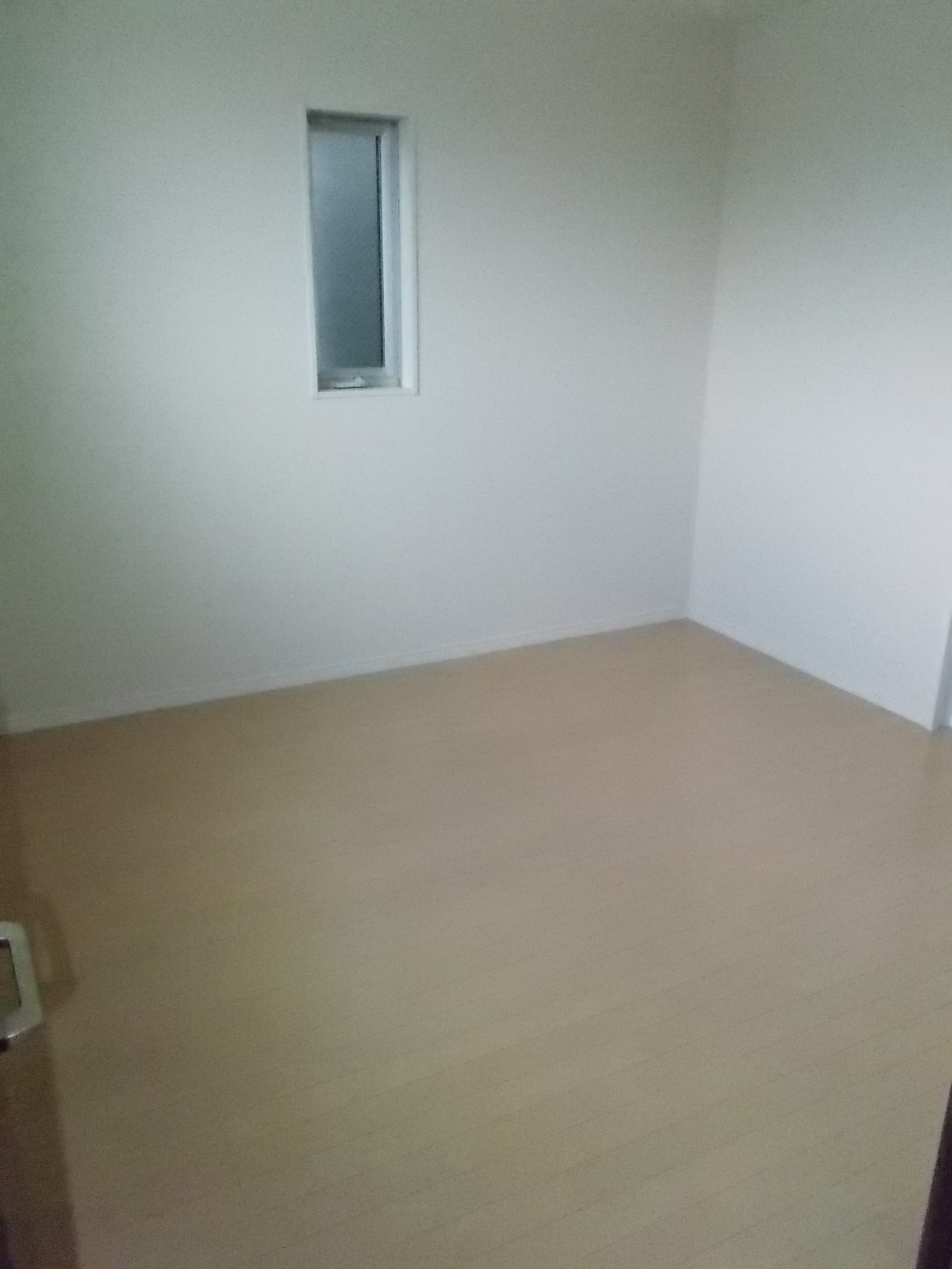 その他　６．１帖の洋室（同物件他部屋画像）