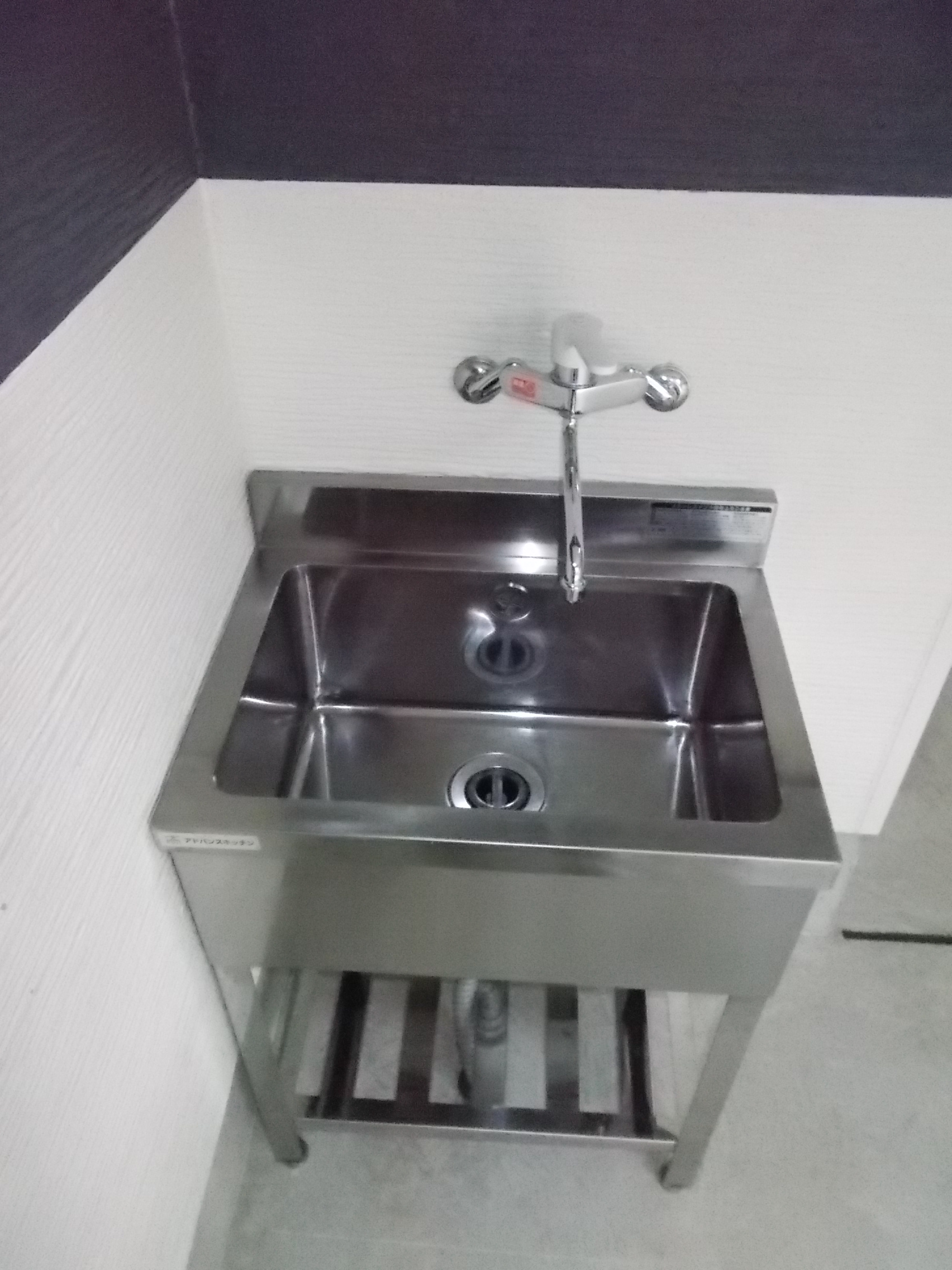 その他設備　ガレージにスロップシンクあり（同物件他部屋画像）