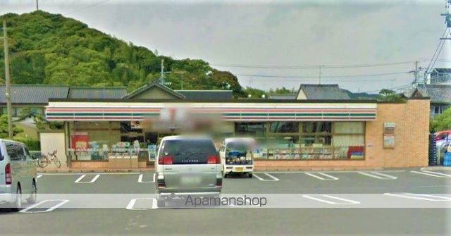 コンビニ　セブンイレブン（コンビニ）まで1260m