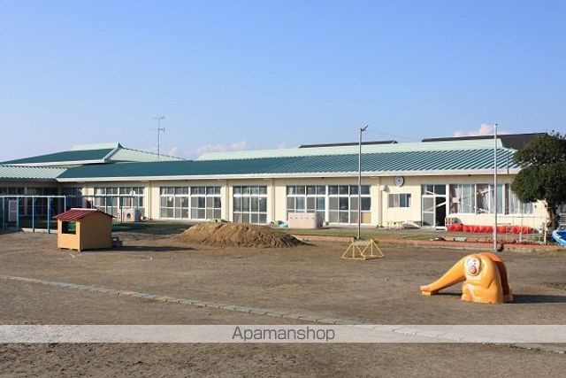 幼稚園・保育園　横須賀幼稚園（幼稚園・保育園）まで1322m