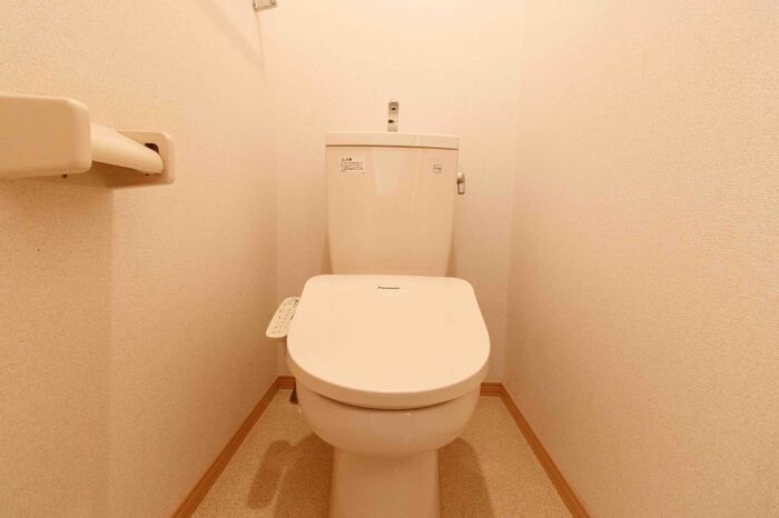 トイレ　コンパクトで使いやすいトイレです