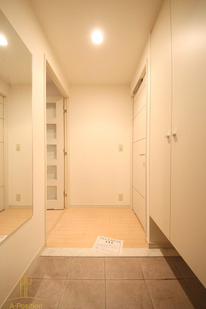 玄関　M.Hills西本町