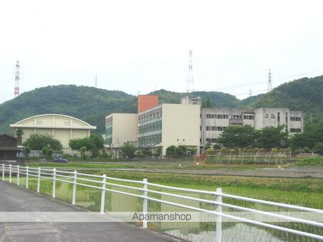 小学校　島本町立第三小学校（小学校）まで1248m