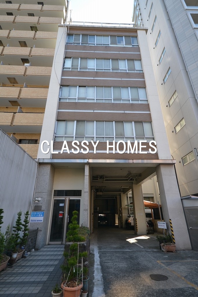 建物外観　1967年竣工　慶應マンション：外観