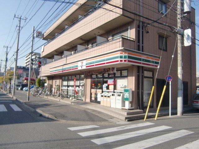 コンビニ　セブンイレブン市川田尻1丁目店（コンビニ）まで680m