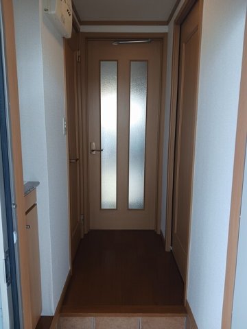 玄関　シンプルで使いやすい玄関です