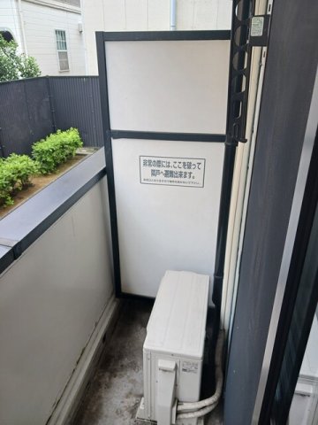 バルコニー　外からの目が気にならないバルコニーで洗濯物が干せます