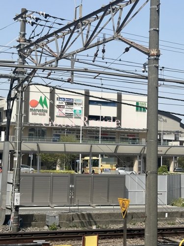 スーパー　マルエツ 長津田駅前店（スーパー）まで444m